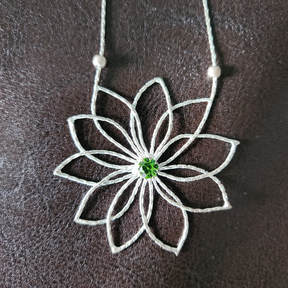 Silver and Green Floral Pendant Necklace